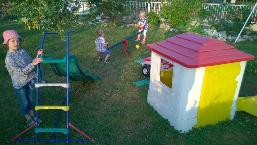 Apartments Little Castle Vodice Exterior foto